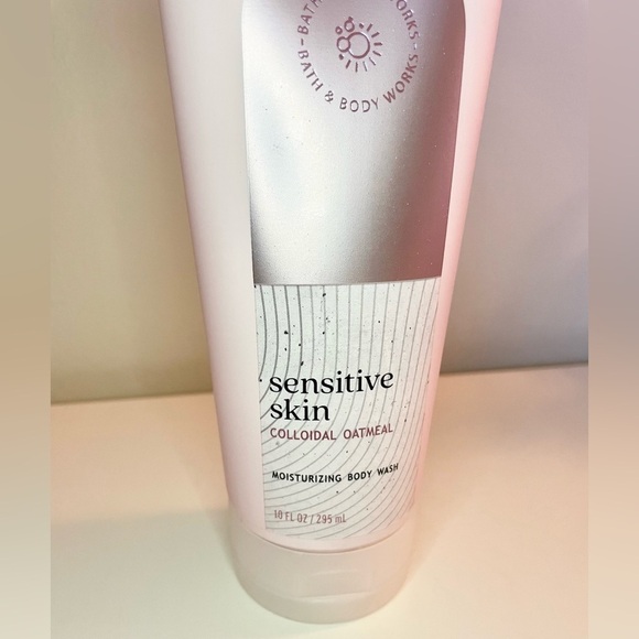 Bath & Body Works Sensitive Skin Colloidal Oatmeal Moisturizing Body Wash 10 oz - Picture 4 of 8